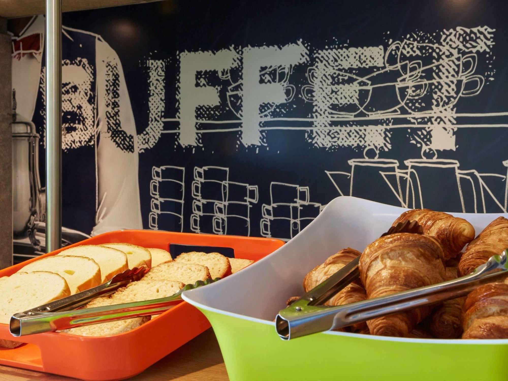 Ibis Budget Lyon Est Chaponnay Dış mekan fotoğraf